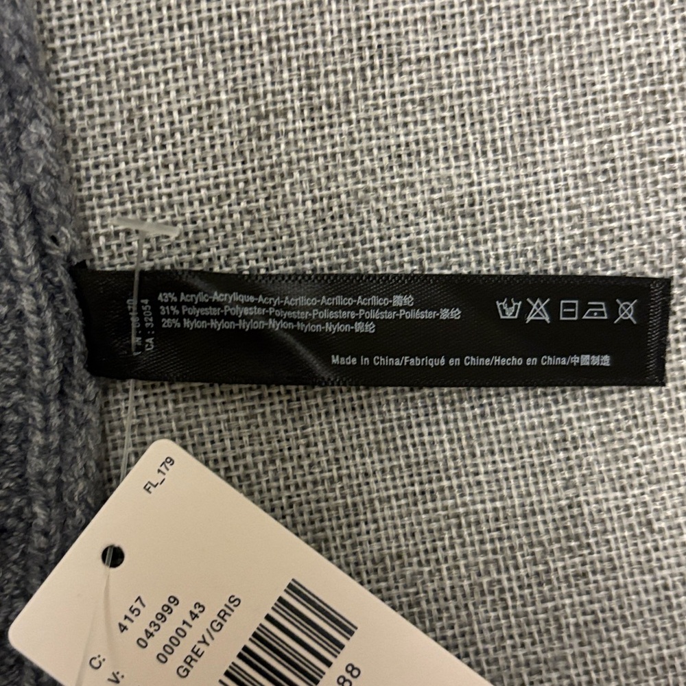 ANTHROPOLOGIE Embellished Cable-Knit Shrug. NWT! - Picture 9 of 10